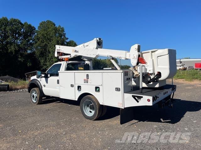 Ford F-550 Camion nacelle