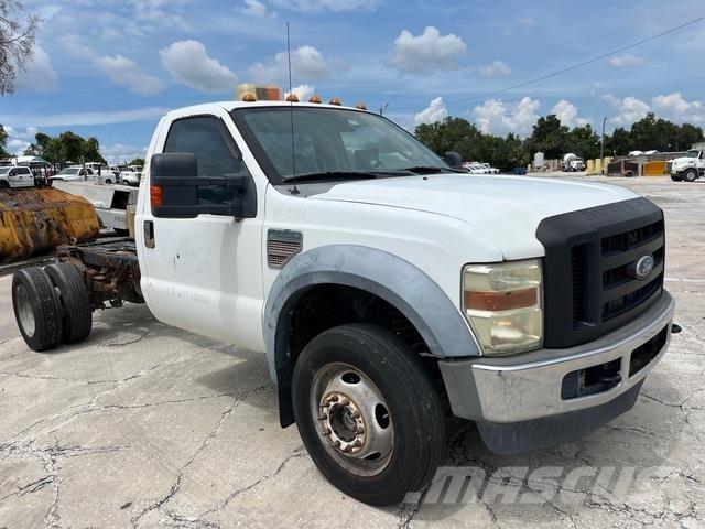 Ford F-550 Cabines