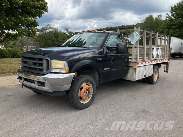 Ford F-550 Camion plateau