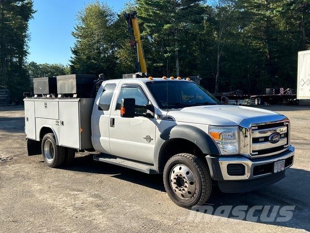 Ford F-550 Utilitaire benne