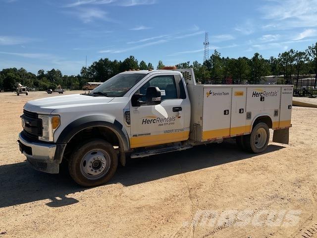 Ford F-550 Camions et véhicules municipaux