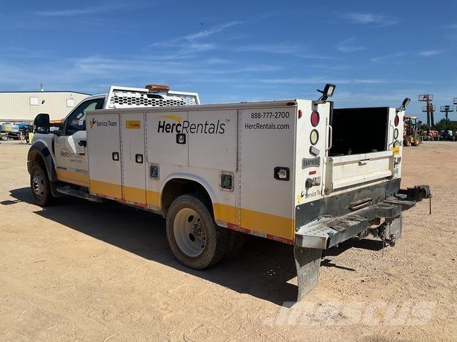 Ford F-550 Camions et véhicules municipaux