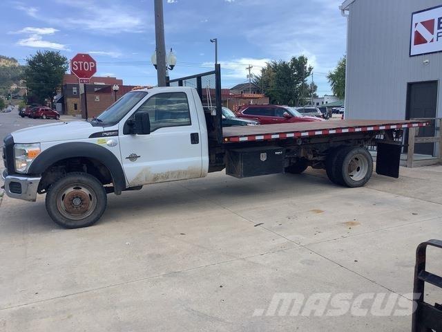 Ford F-550 Camion benne