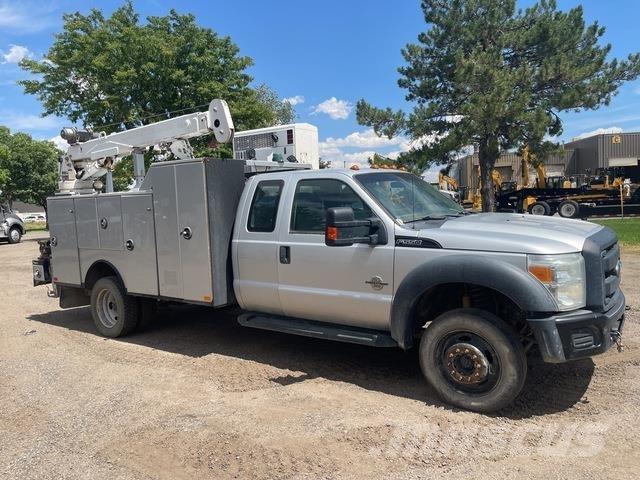 Ford F-550 Camions et véhicules municipaux