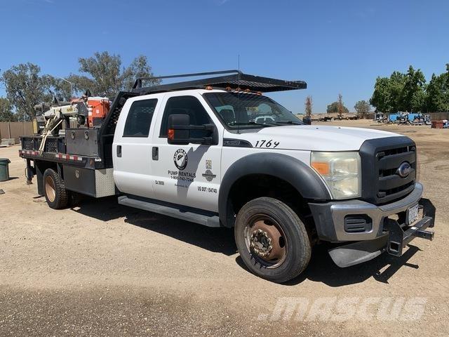 Ford F-550 Camions et véhicules municipaux