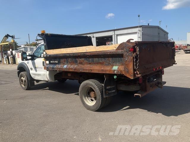 Ford F-550 Camion benne