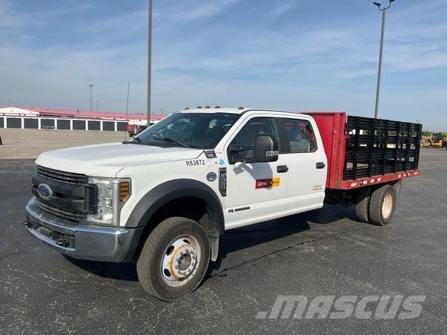 Ford F-550 Camion plateau