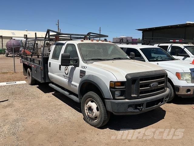 Ford F-550 Camion plateau