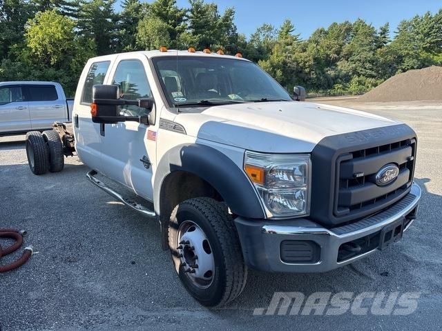 Ford F-550 Cabines
