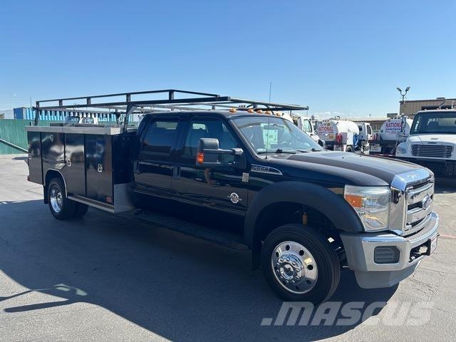 Ford F-550 Utilitaire benne