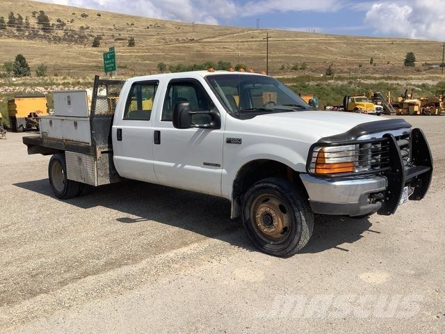 Ford F-550 Camion plateau
