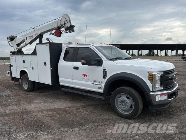Ford F-550 Camions et véhicules municipaux
