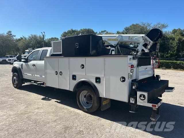 Ford F-550 Camions et véhicules municipaux