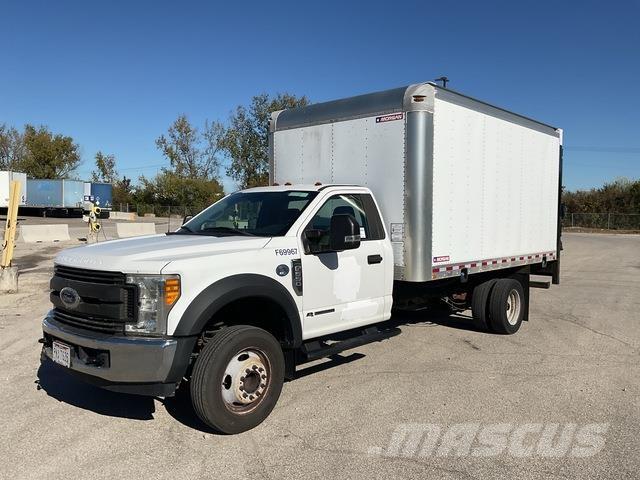 Ford F-550 Camion Fourgon