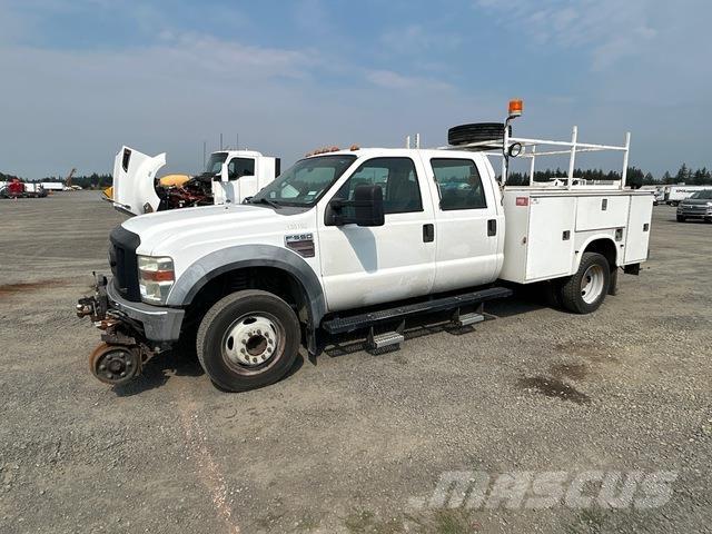 Ford F-550 Utilitaire benne