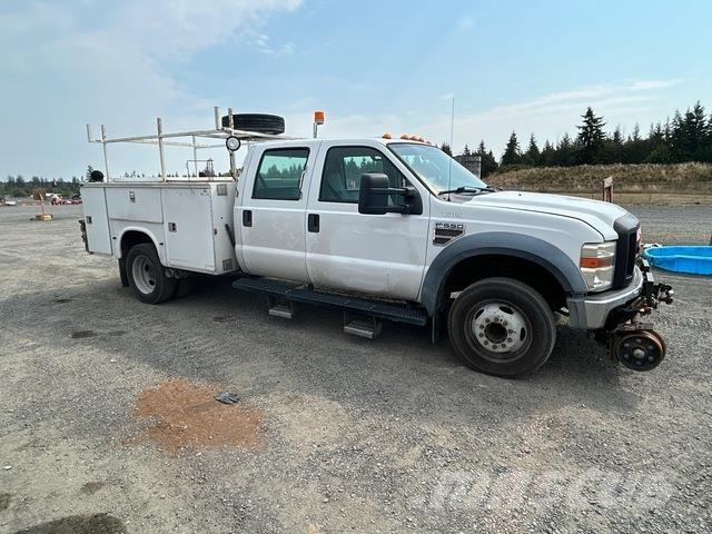 Ford F-550 Utilitaire benne