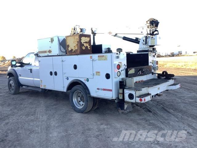 Ford F-550 Camions et véhicules municipaux