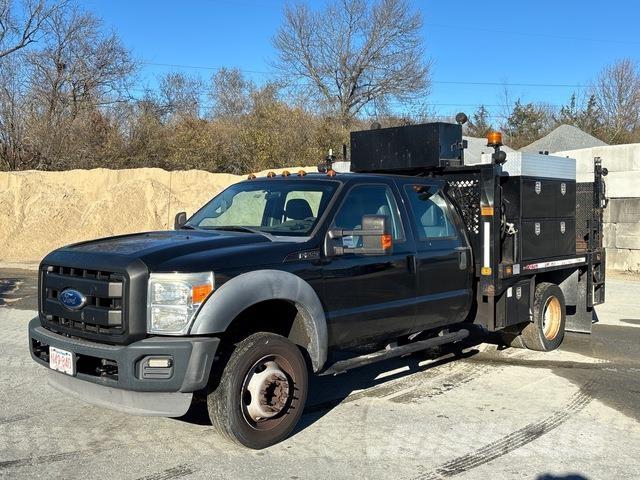 Ford F-550 Camion plateau