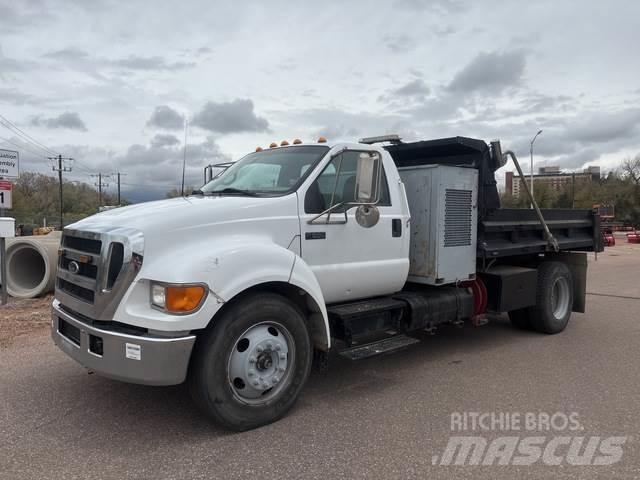 Ford F-650 Camion benne