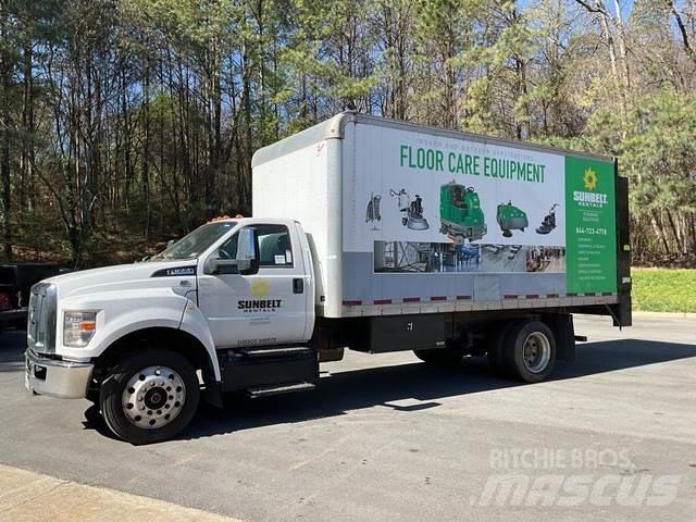 Ford F-650 Camion Fourgon