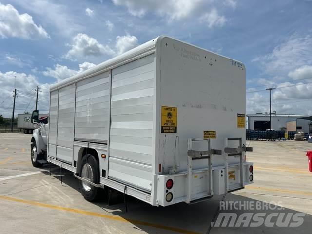 Ford F-650 Camion de livraison de boisson