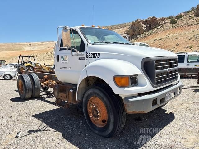 Ford F-650 Cabines