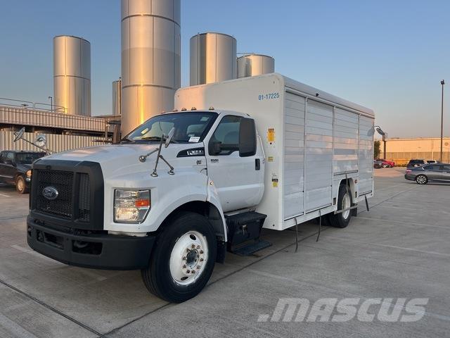 Ford F-650 Camion de livraison de boisson