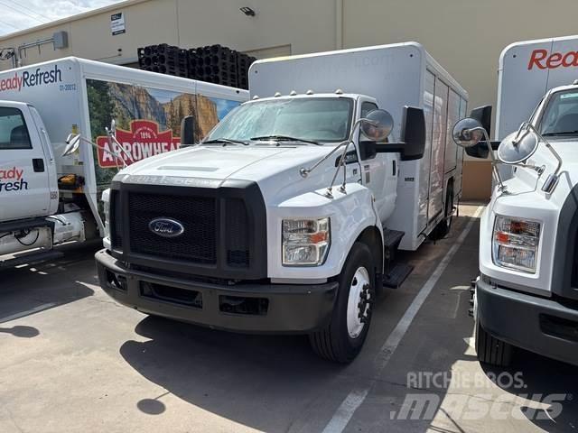 Ford F-650 Camion de livraison de boisson