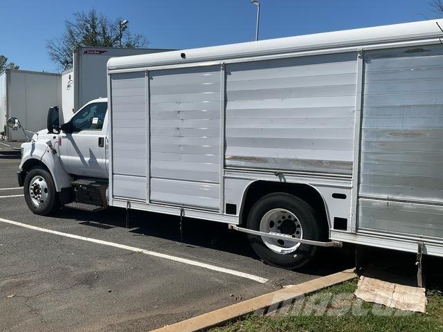 Ford F-650 Camion de livraison de boisson