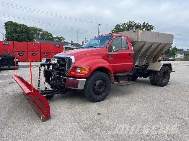 Ford F-650 Chasse neige