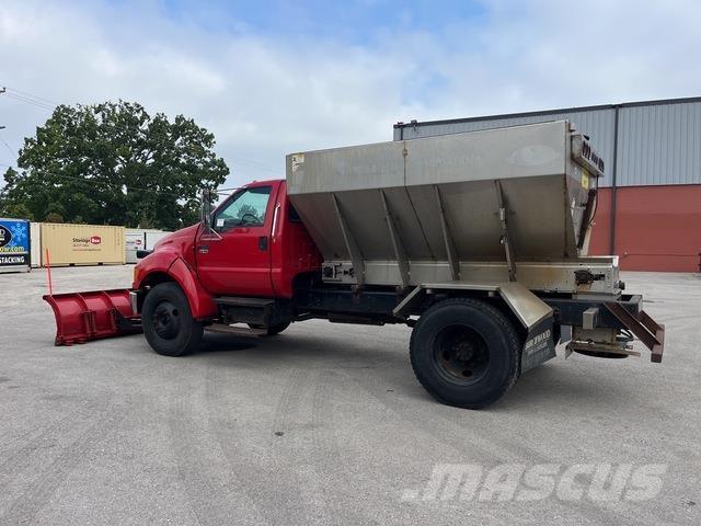 Ford F-650 Chasse neige