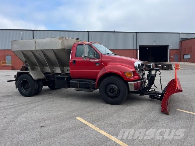 Ford F-650 Chasse neige