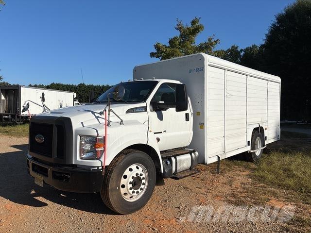 Ford F-650 Camion de livraison de boisson