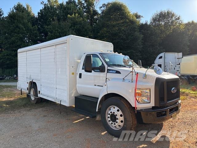 Ford F-650 Camion de livraison de boisson