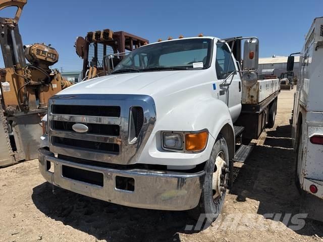 Ford F-650 Camion plateau