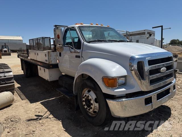 Ford F-650 Camion plateau