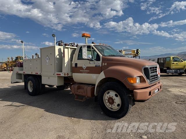 Ford F-650 Motrici cisterna