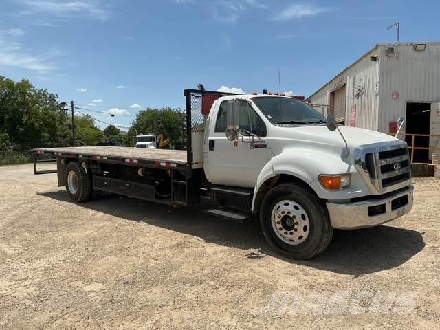 Ford F-650 Camion plateau