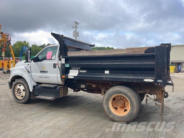 Ford F-650 Camion benne