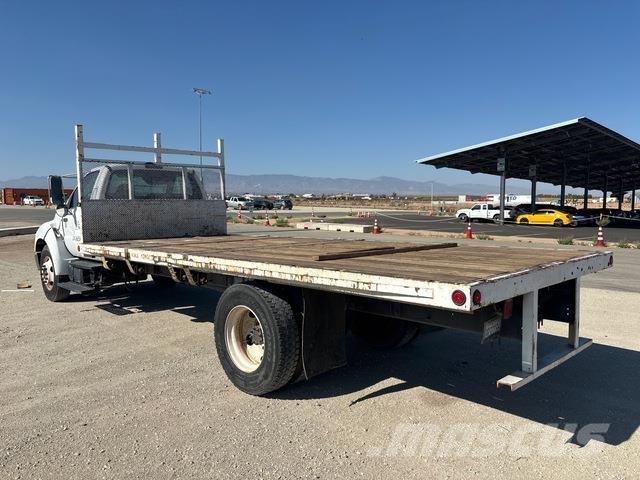 Ford F-650 Camion plateau