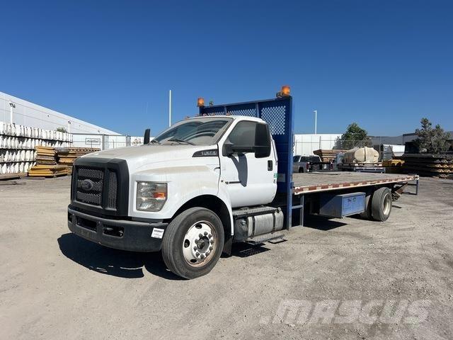 Ford F-650 Camion plateau