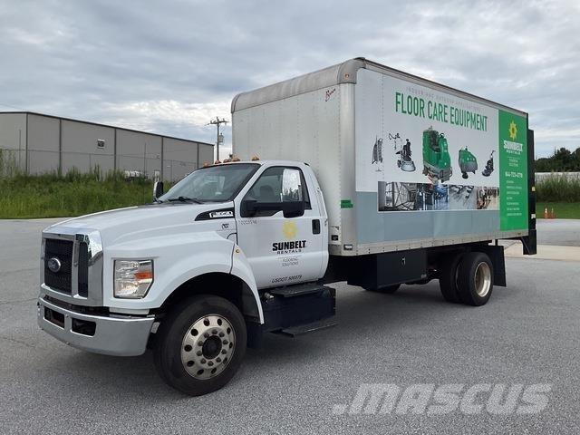 Ford F-650 Camion Fourgon
