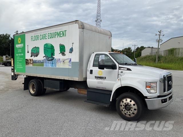 Ford F-650 Camion Fourgon