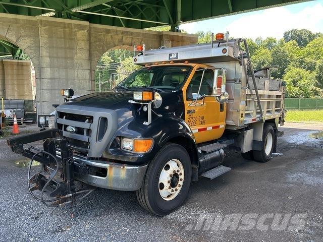 Ford F-650 Chasse neige