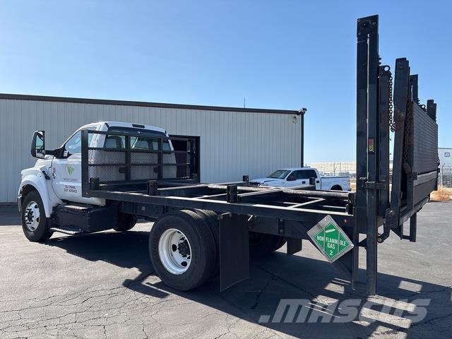 Ford F-650 Camion plateau