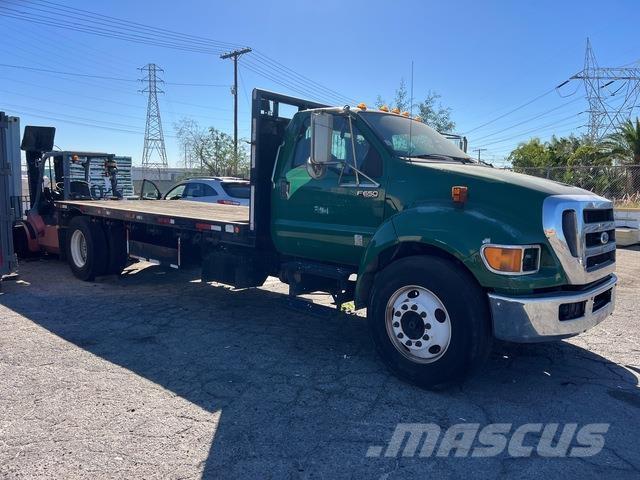 Ford F-650 Camion plateau