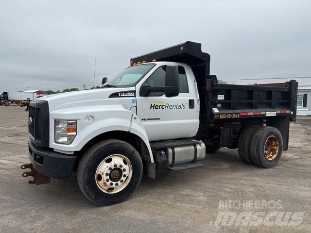 Ford F-750 Camion benne