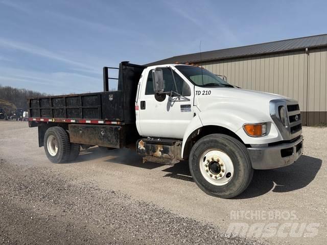 Ford F-750 Camion benne