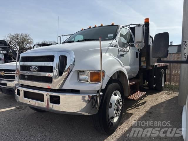Ford F-750 Camion plateau