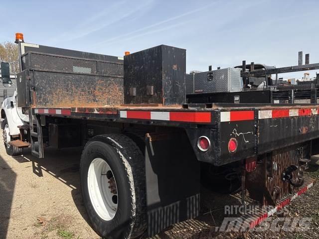 Ford F-750 Camion plateau